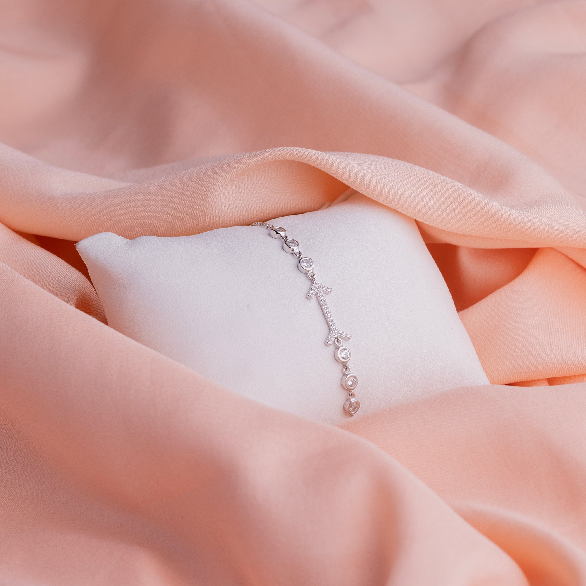 Liora Silver Jewels Diamond Studded Arrow Chain